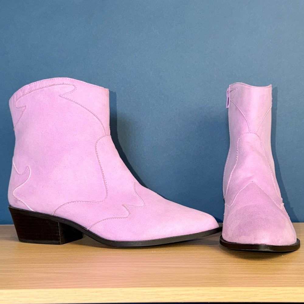 Express x Rocky Barnes Women’s Lavender Suede-like Ankle Boots